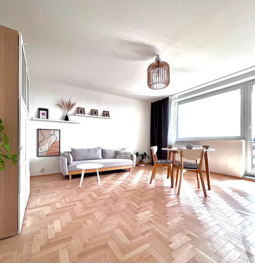 Przestronne Mieszkanie Blisko Centrum Gdanska ภายนอก รูปภาพ
